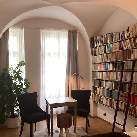 Hotel Nana Macs Praga Zewnętrze zdjęcie